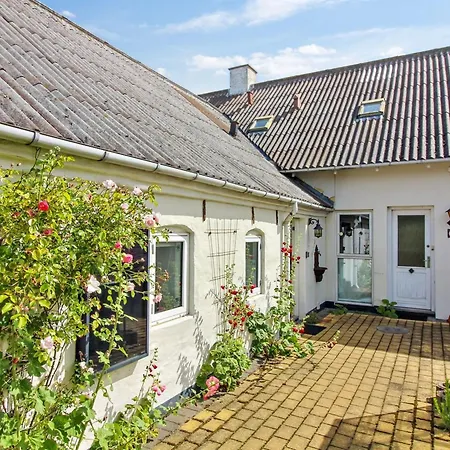 Anais - 1-6km From The Sea In Nw Jutland By Interhome Σκάγκεν